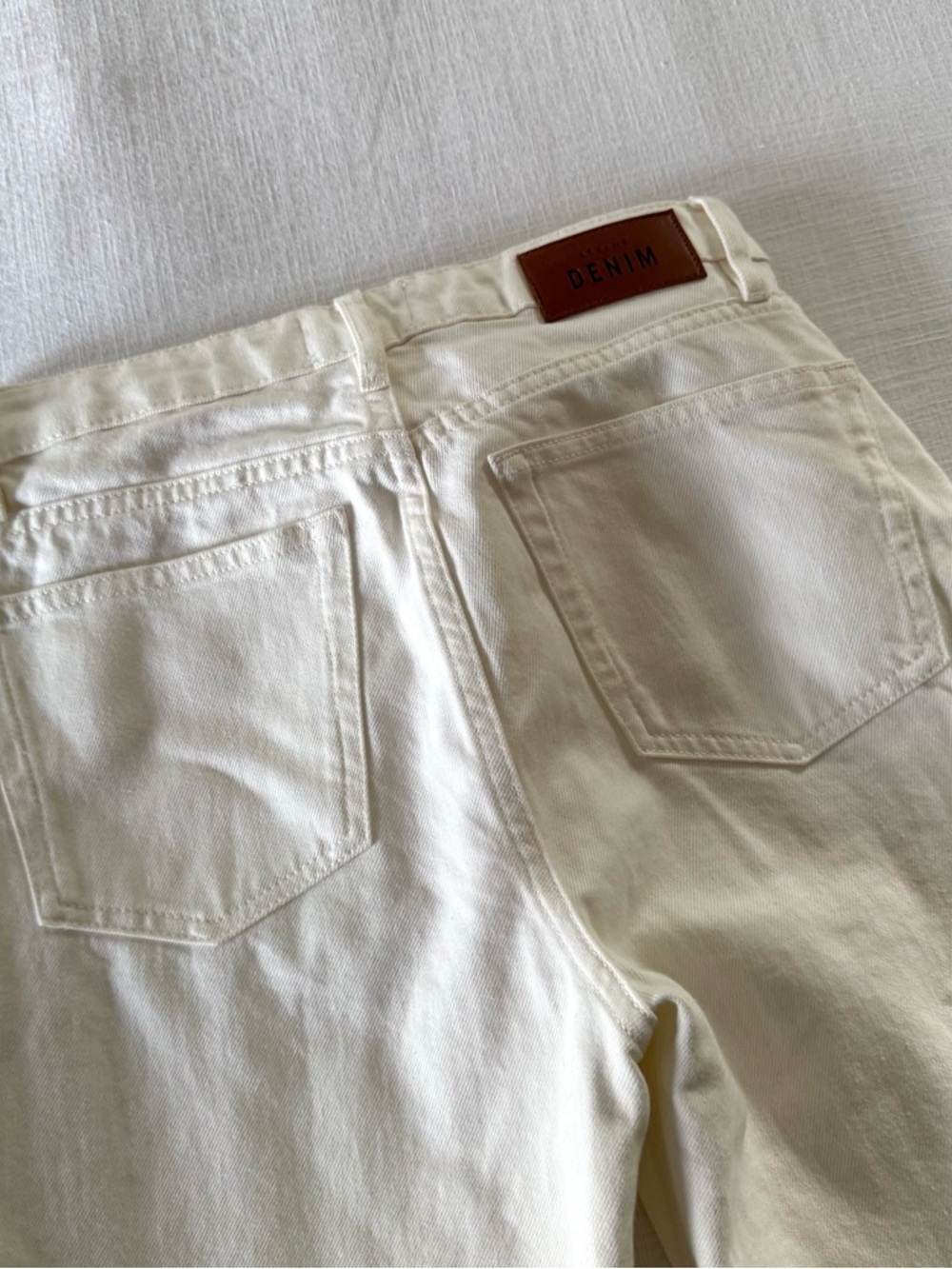 Sezane Brut Sexy Jeans, Ecru - size 36 (4 US) - Picture 9 of 13